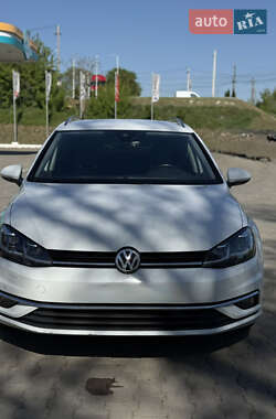 Універсал Volkswagen Golf 2018 в 