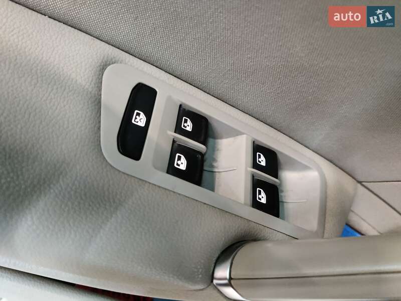 Універсал Volkswagen Golf 2015 в Києві