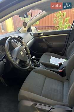 Хетчбек Volkswagen Golf 2007 в 