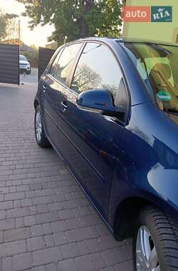 Хетчбек Volkswagen Golf 2007 в 