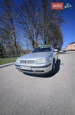 Хетчбек Volkswagen Golf 2002 в Хмільнику