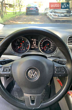 Универсал Volkswagen Golf 2013 в 