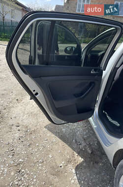 Хетчбек Volkswagen Golf 2008 в 