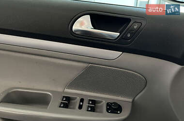 Універсал Volkswagen Golf 2008 в 