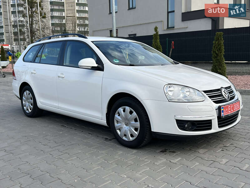 Универсал Volkswagen Golf 2009 в 
