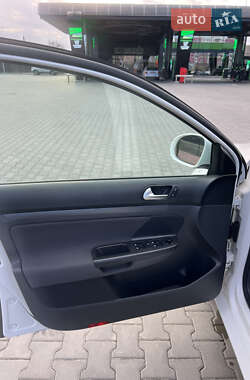 Универсал Volkswagen Golf 2009 в 