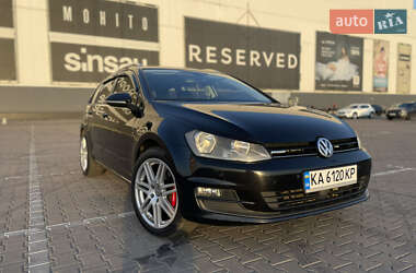 Универсал Volkswagen Golf 2014 в Киеве