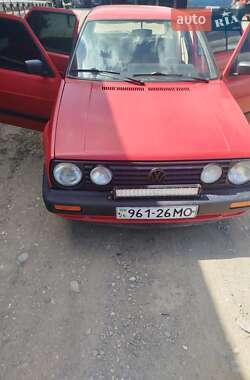 Хэтчбек Volkswagen Golf 1986 в 
