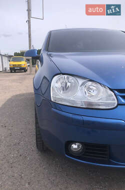 Хэтчбек Volkswagen Golf 2007 в 