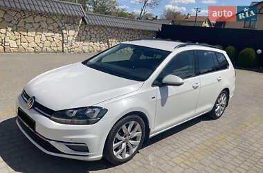 Універсал Volkswagen Golf 2019 в Львові