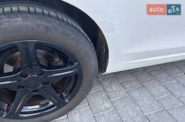 Хэтчбек Volkswagen Golf 2009 в 