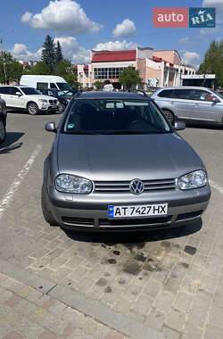 Універсал Volkswagen Golf 2001 в Долині