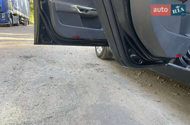 Хетчбек Volkswagen Golf 2004 в 
