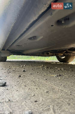 Хетчбек Volkswagen Golf 2004 в 