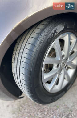 Універсал Volkswagen Golf 2011 в 