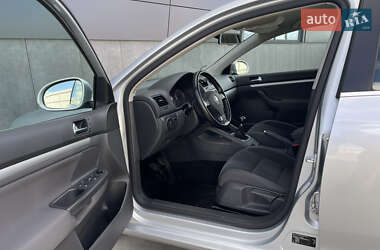 Універсал Volkswagen Golf 2008 в 