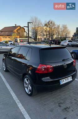Хэтчбек Volkswagen Golf 2008 в 