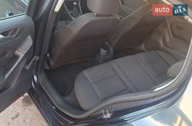 Хетчбек Volkswagen Golf 2010 в 
