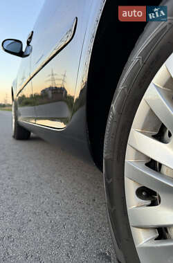 Хетчбек Volkswagen Golf 2006 в 