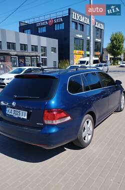 Универсал Volkswagen Golf 2010 в 