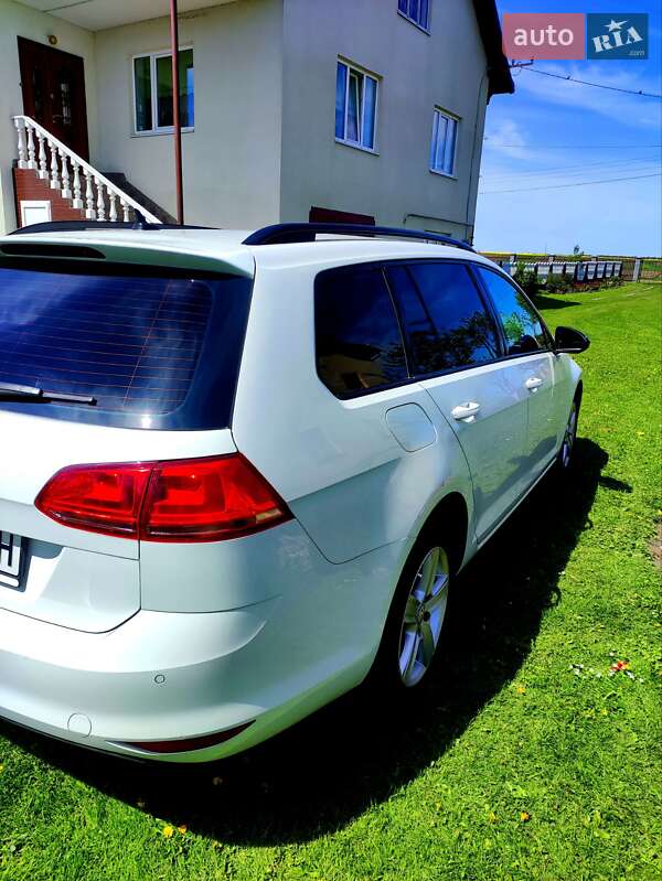 Універсал Volkswagen Golf 2014 в Львові