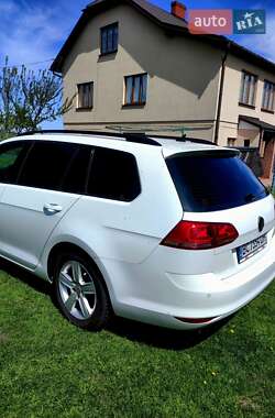 Универсал Volkswagen Golf 2014 в 