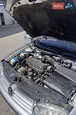 Універсал Volkswagen Golf 2006 в 