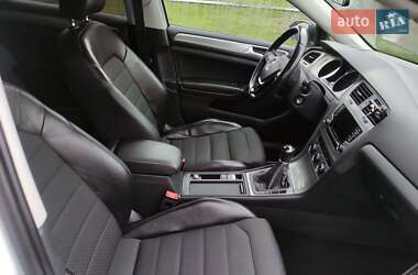 Универсал Volkswagen Golf 2014 в 