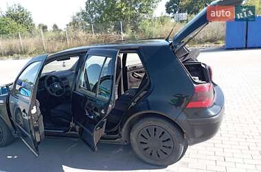 Хетчбек Volkswagen Golf 2000 в Вінниці
