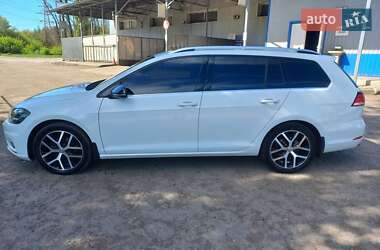 Универсал Volkswagen Golf 2017 в 