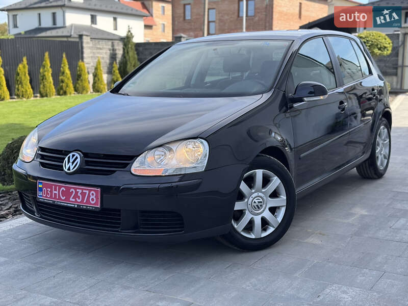 Хетчбек Volkswagen Golf 2007 в 