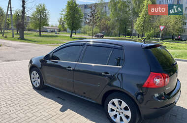 Хэтчбек Volkswagen Golf 2009 в 