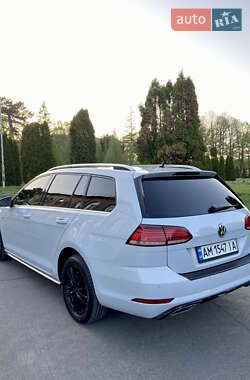 Универсал Volkswagen Golf 2017 в 