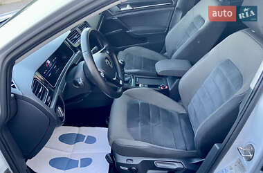 Универсал Volkswagen Golf 2017 в 