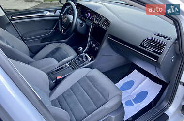Универсал Volkswagen Golf 2017 в 