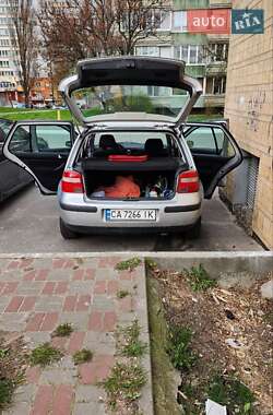 Хэтчбек Volkswagen Golf 2002 в Вышгороде