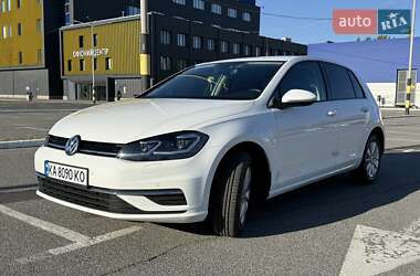 Хетчбек Volkswagen Golf 2018 в Києві