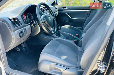 Універсал Volkswagen Golf 2008 в 
