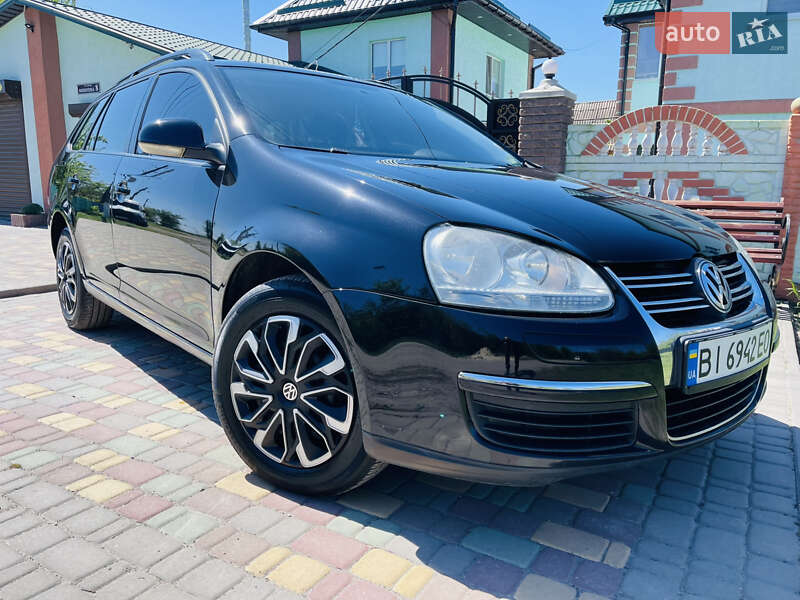 Універсал Volkswagen Golf 2008 в 