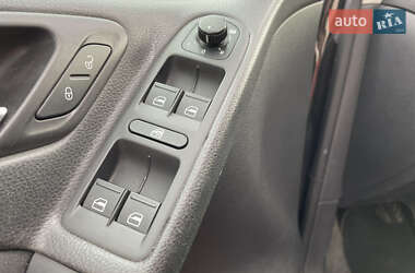 Хетчбек Volkswagen Golf 2009 в 