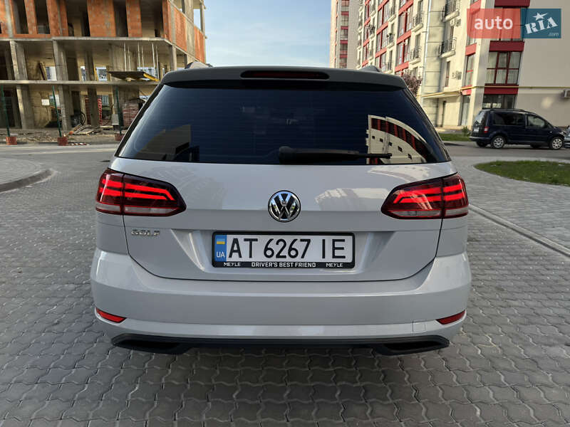 Універсал Volkswagen Golf 2018 в Івано-Франківську