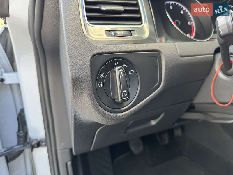 Універсал Volkswagen Golf 2018 в Івано-Франківську