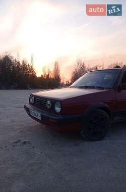 Хэтчбек Volkswagen Golf 1988 в 