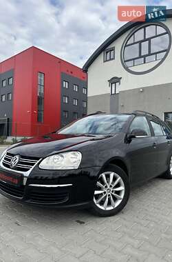 Універсал Volkswagen Golf 2008 в Білогородці