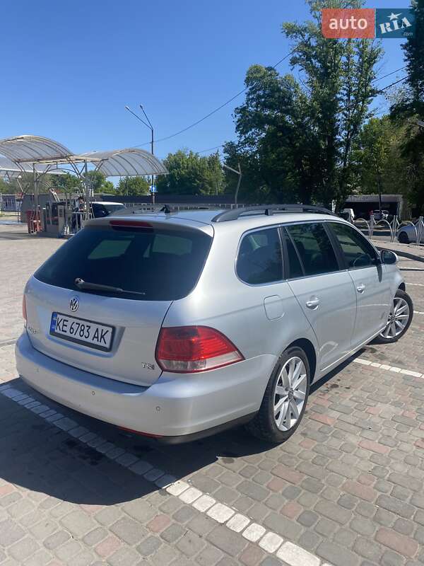 Универсал Volkswagen Golf 2009 в Днепре