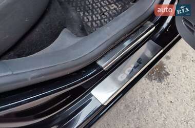 Хэтчбек Volkswagen Golf 2009 в 