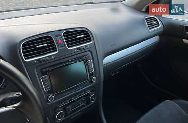 Універсал Volkswagen Golf 2010 в 