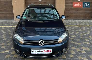 Універсал Volkswagen Golf 2010 в 