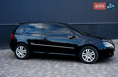 Хэтчбек Volkswagen Golf 2008 в 