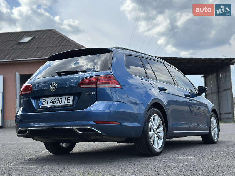 Універсал Volkswagen Golf 2019 в Мукачевому